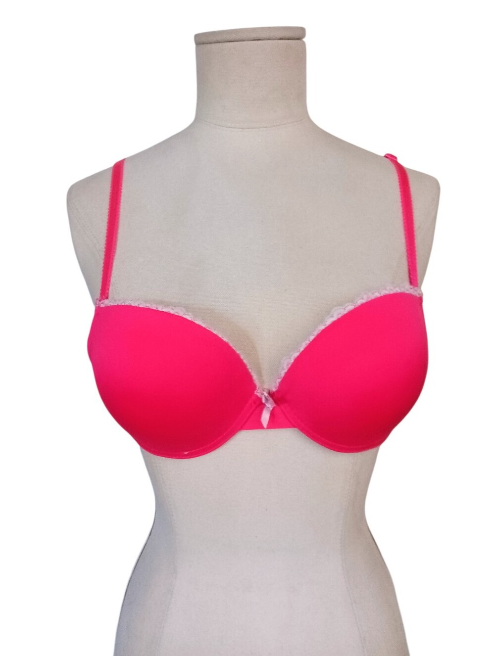 XOXO Hot Pink Push-Up Padded Underwire Bra White Lace Trim Size 34B Like New
